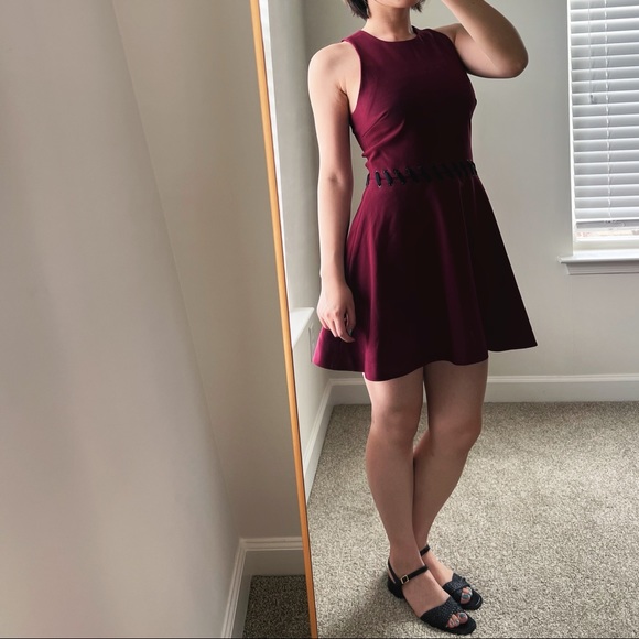 🍉Elizabeth and James Dress Carter Lace-Up Fit & Flare Sleeveless Burgundy - Picture 6 of 13